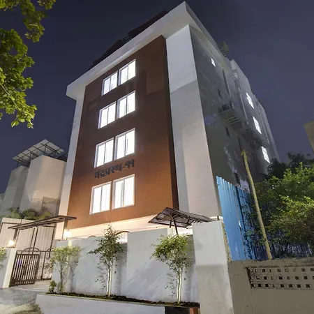 Treebo Chandraprasth Residency-2
